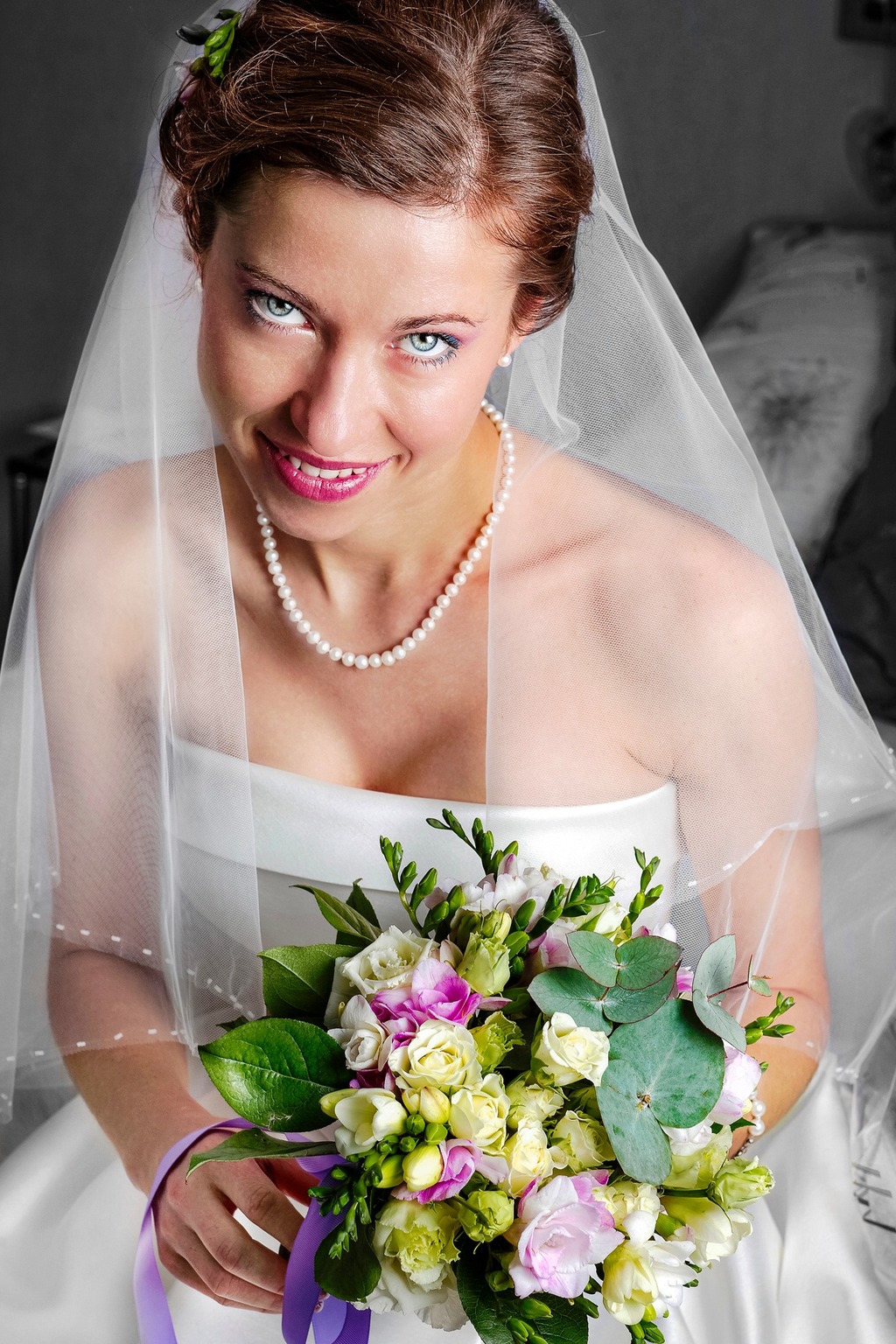 Portrait de mariée avec bouquet photographié à Gap